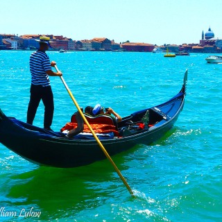 Gondolier_VeniceLido_1260E