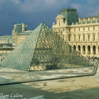 LouvrePyramid