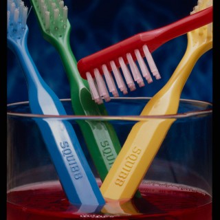 ToothBrushesA